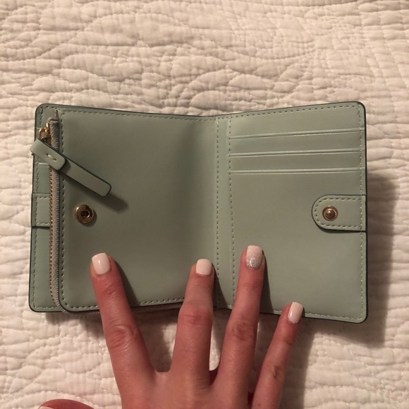 Kate spade mint color wallet - Picture 4 of 4
